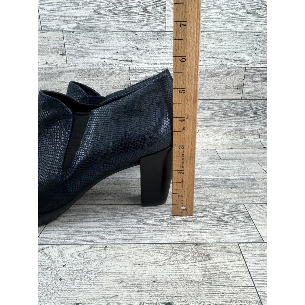 ECCO Shape 75 Navy Blue Snakeskin‎ Embossed Leather Block Heel Booties Women 39